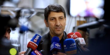 افزایش ۷۵ درصدی تعرفه اینترنت دور از ذهن است/ لزوم توجه به معیشت مردم