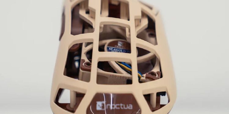 این موش بازی دست شما را خنک نگه می دارد