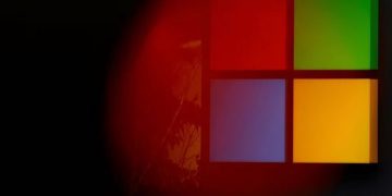 خدماتی مانند مایکروسافت و زوم باید در روسیه بسته شوند