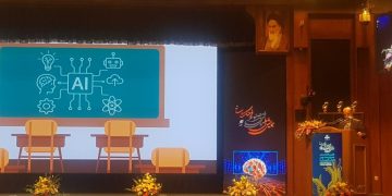 ما باید دانش آموزان را برای ابزارهای هوش مصنوعی آماده کنیم