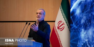 ما تحت وزن قلدری قرار نخواهیم گرفت/دستاوردهای علمی را رها نخواهیم کرد