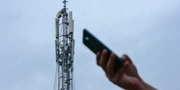 چرا اینترنت در زمان قطع برق کند می شود؟