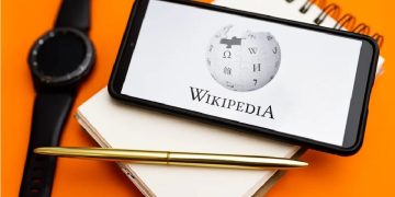 استفاده از هوش مصنوعی در ویکی پدیا را متوقف کنید