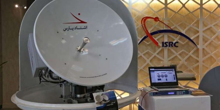 ضرورت بازنگری و به روز رسانی برنامه 10 ساله فضایی کشور